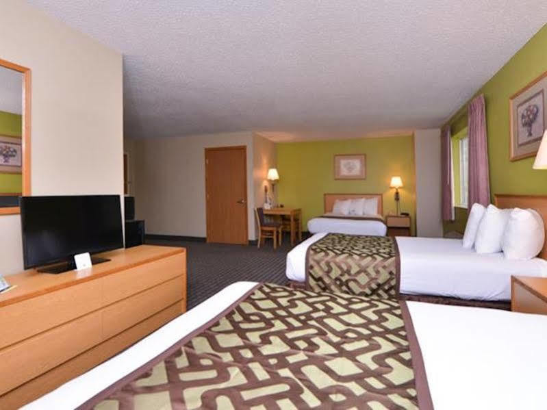 Regency Inn Geneseo Il I-80 外观 照片