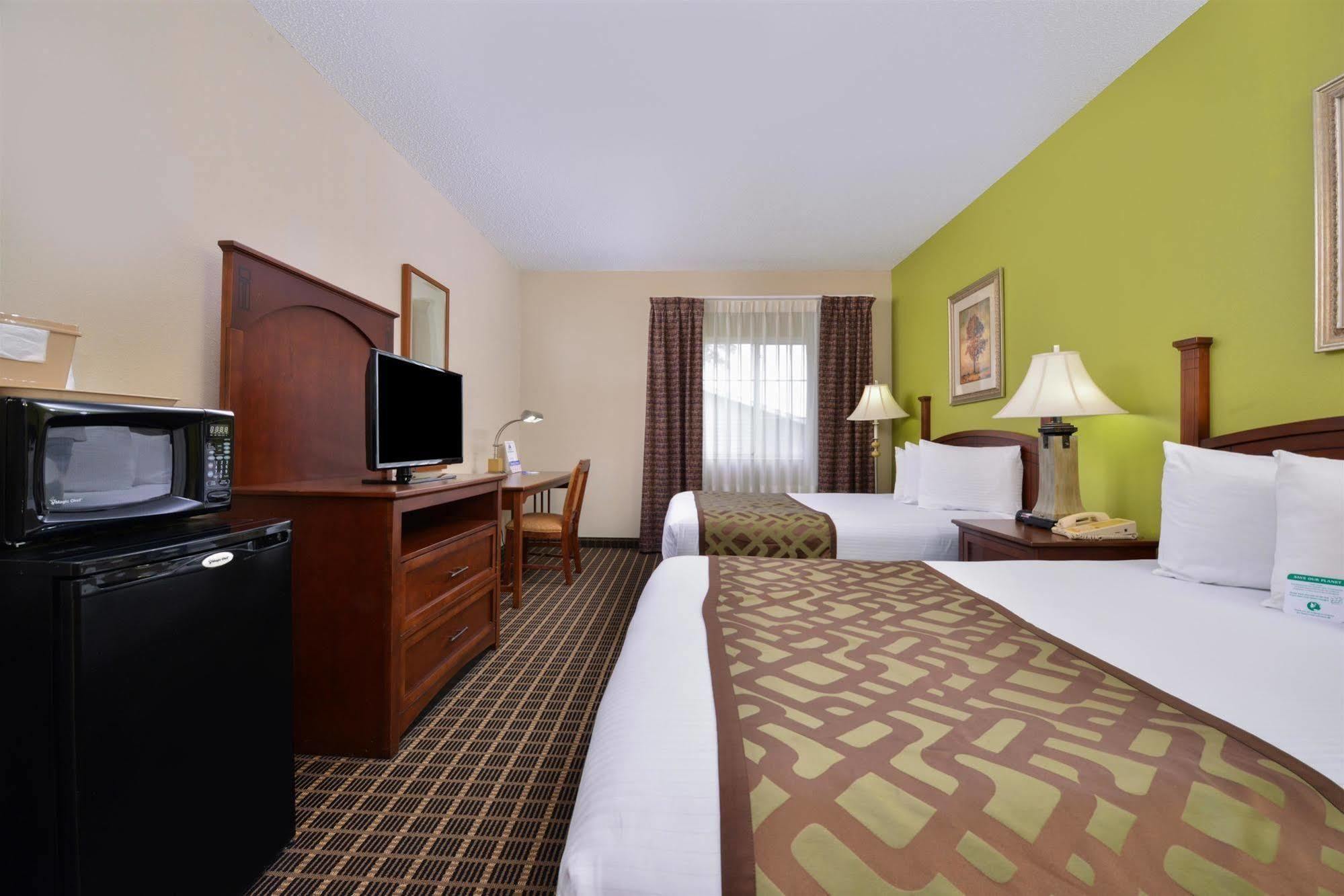 Regency Inn Geneseo Il I-80 外观 照片